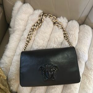 Versace Medusa chunky chain bag🤩